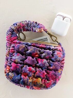 Natural Life Quilted Floral Clip on